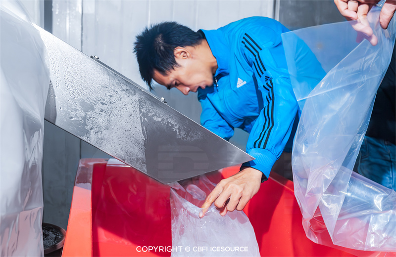 Instalación de una máquina de hielo en tubos de 10 toneladas en Bekasi, Indonesia