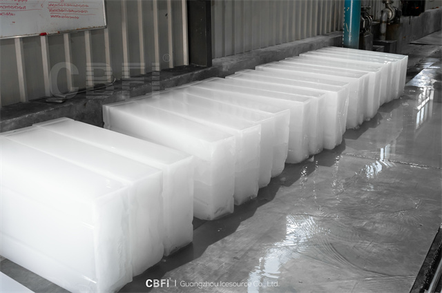Revolución en la fabricación industrial de hielo: cómo las máquinas de hielo en bloques de gran tonelaje de CBFI redefinen los estándares de la industria