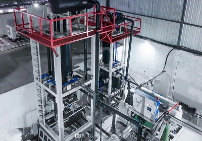 Máquina de hielo en tubo de 45 toneladas en una fábrica de hielo comestible de Indonesia