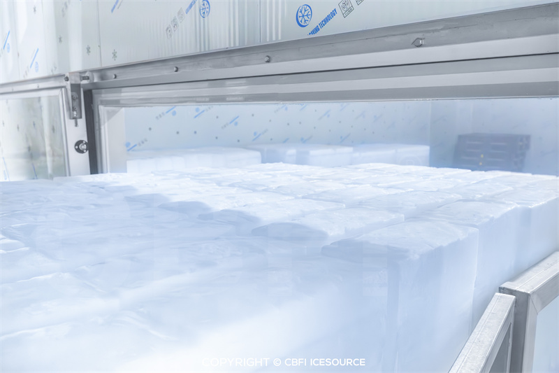 Caso de éxito en Anhui, China: Máquina de hielo en bloques de enfriamiento directo de 10 toneladas.